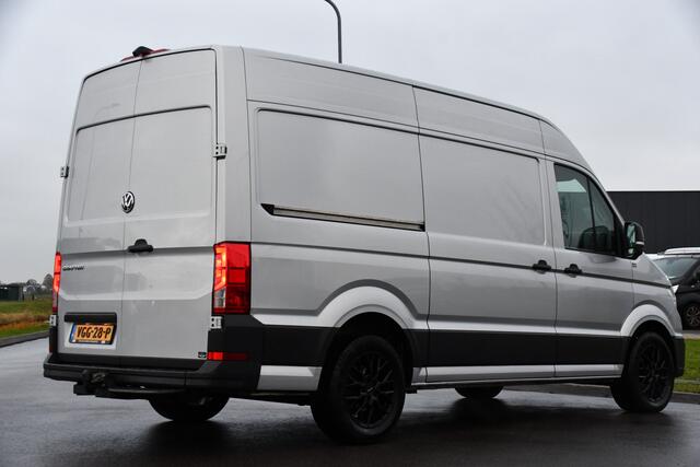 Volkswagen CRAFTER 35 2.0 TDI L3H3 Highline Adaptieve Cruise, Camera, LED, Carplay, 177pk, Automaat, Trekhaak, Sensoren, stuur verwarming, multimedia, Uniek!