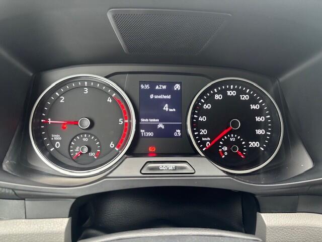 Volkswagen CRAFTER L3H3 2.0 TDI 140pk 3.5T Exclusive-Edition Led Navigatie stoelverwarming trekhaak betimmering enz.