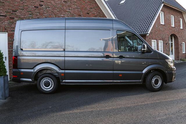 Volkswagen CRAFTER 2.0 TDI 177PK Automaat L3H3 Comfortline 2x Schuifdeuren | LED | NAVI | Camera | Trekhaak | Airco |