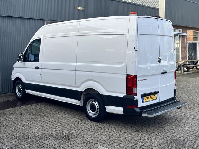 Volkswagen CRAFTER 35 2.0 TDI L3H3 140pk Airco Cruise control Kastinrichting Omvormer Standkachel werkplaats Navigatiesysteem Telefoonverbinding 2-Persoons Camera Euro 6