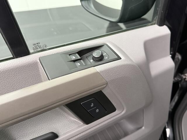 Volkswagen CRAFTER 2.0TDI 177PK DSG Automaat L3H3 Highline | Navigatie | Camera | Airco | Cruise | 3-Persoons