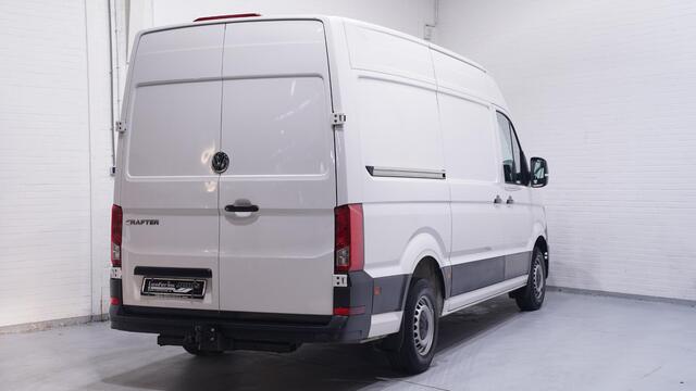 Volkswagen CRAFTER 2.0 TDI va 399,- p/mnd, L3H3 Airco, Navi, Apple Carplay, Laadruimte Pakket, PDC V+A, 3-Zits