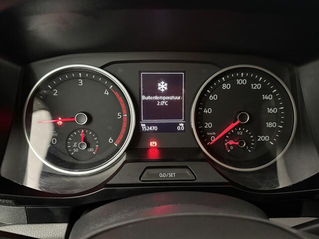 Volkswagen CRAFTER 2.0TDI 140PK L3H3 Highline | Led | Navigatie | Camera | Airco | 3000Kg Trekhaak