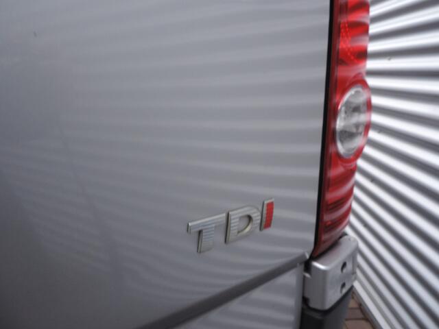 Volkswagen CRAFTER 35 2.0 TDI L2H2 3.5 trekhaak ZEER MOOI compleet