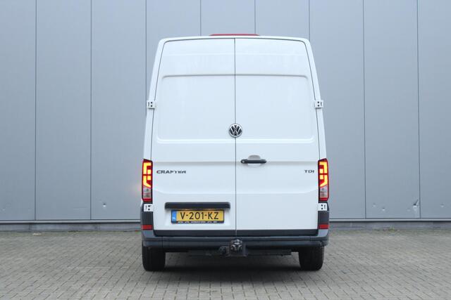 Volkswagen CRAFTER 35 2.0 TDI L3H3 Comfortline | Trekhaak | Bluetooth | Cruise control | Airco