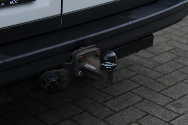 Volkswagen CRAFTER 35 2.0 TDI L3H3 Comfortline | Trekhaak | Bluetooth | Cruise control | Airco
