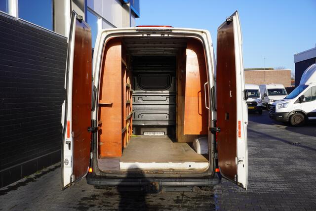 Volkswagen CRAFTER 2.0 TDI 177PK L3H3 - EURO 6 - Airco - Cruise - PDC - ¤16.900,- Excl.