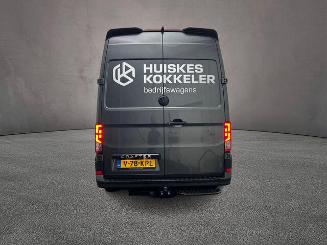 Volkswagen CRAFTER 35 2.0 TDI 177pk L3H3 Exclusive | LED-koplampen | ACC| Sidebars black | 17" wielen black | Trekhaak | Navigatie | Trekhaak | Betimmering | Stoelverwarming | Stuurverwarming