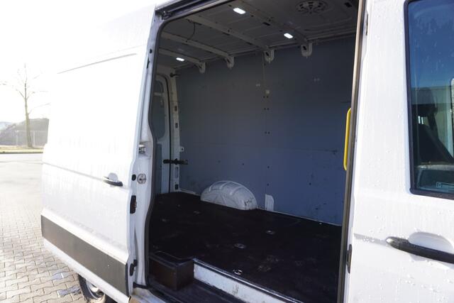 Volkswagen CRAFTER 2.0 TDI 177PK L3H3 - EURO 6 - Airco - Cruise - PDC - ¤17.900,- Excl.