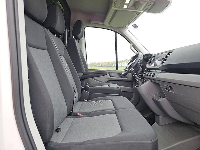 Volkswagen CRAFTER 35 2.0 TDI L3H2 Navi Apple Carplay Airco 3 Zits MF-Stuur PDC Euro6 140 PK!