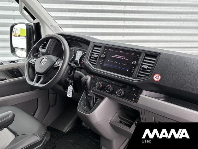 Volkswagen CRAFTER 35 2.0 TDI L3H3 Automaat Trekhaak 2x Treeplank Camera Cruise Standkachel Elektrische schuifdeur