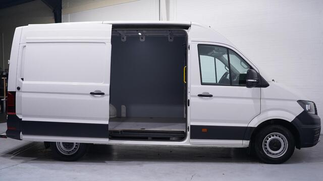 Volkswagen CRAFTER 2.0 TDI 140 pk L3H3 Airco, App Connect 270 Graden Deuren, Laadruimte Pakket, Opstap achter, 3-Zits