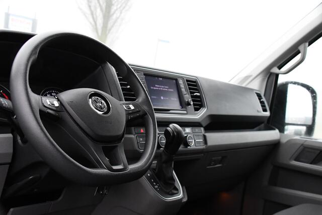 Volkswagen CRAFTER 35 2.0 TDI L4H4 Highline Adaptieve Cruise, Camera, Carplay, LED, Clima, Automaat, Sensoren, 177pk, Trekhaak, Sensoren, Uniek! camper project