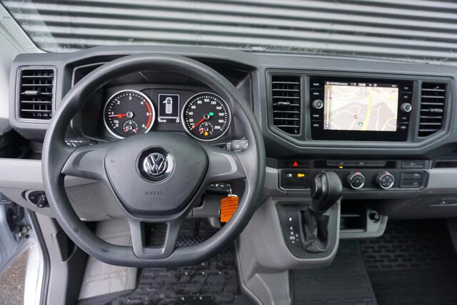 Volkswagen CRAFTER 35 177pk Automaat L3H3/L2H2 Apple Carplay Camera LED Standkachel Parkeersensoren Cruise control