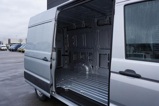 Volkswagen CRAFTER 35 177pk Automaat L3H3/L2H2 Apple Carplay Camera LED Standkachel Parkeersensoren Cruise control