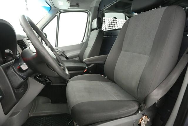 Volkswagen CRAFTER 35 2.0 TDI L2H2 | Euro6 | 3500KG Trekgew. | Trekhaak | Airco | Cruise | Elektrpakket