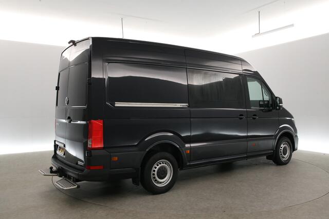 Volkswagen CRAFTER 2.0 TDI L3H3 141PK | Euro6 | 3000KG Trekgew. | Trekh. | Elektr. Schuifdeur | Airco | Camera | Cruise | Carplay | Navi | Kasten