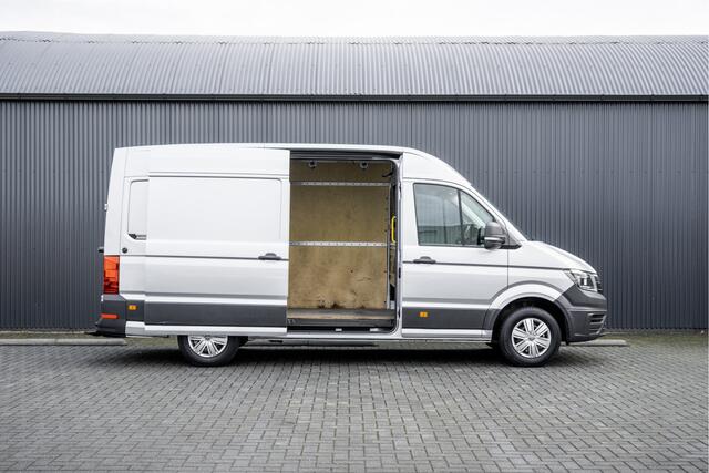 Volkswagen CRAFTER 2.0 TDI L3H2 | 140PK | Camera | Carplay | Mirrorlink | Cruise | Airco | 3-Zits