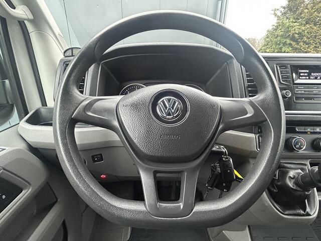 Volkswagen CRAFTER 35 2.0 TDI 140 PK HIGHLINE / L3H3 / 1e EIG. / TREKHAAK / AIRCO / CRUISE / BLUETOOTH / 6-BAK