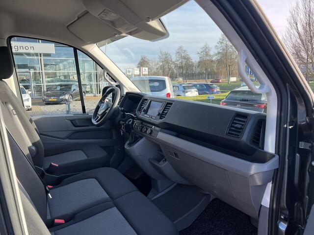 Volkswagen CRAFTER 35 2.0 TDI L3H3 Highline | 140Pk | Automaat | A-Camera | Trekhaak |