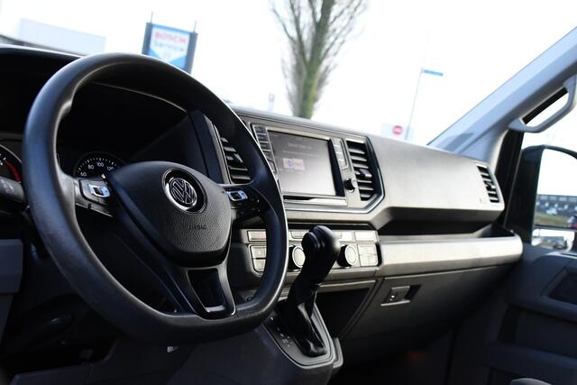 Volkswagen CRAFTER 2.0 TDI L3H2 Highline PB Edition Adaptieve Cruise, Camera, Carplay, LED, 177pk, Automaat, Voorruit verwarming, Sensoren, Trekhaak, Uniek!