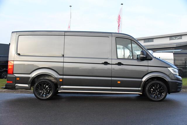 Volkswagen CRAFTER 2.0 TDI L3H2 Highline PB Edition Adaptieve Cruise, Camera, Carplay, LED, 177pk, Automaat, Voorruit verwarming, Sensoren, Trekhaak, Uniek!