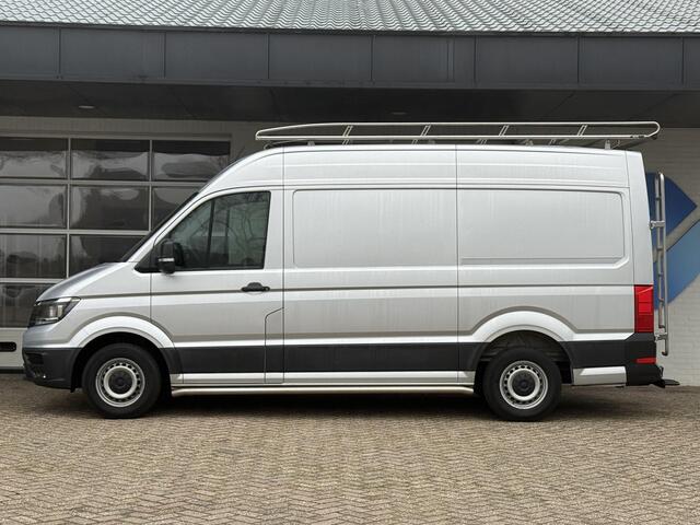 Volkswagen CRAFTER 35 2.0 TDI L3H3 Highline | NAVIGATIE | APPLE CARPLAY | CAMERA | TREKHAAK | VOLLEDIG DEALER ONDERHOUDEN |
