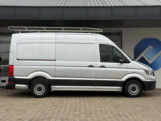 Volkswagen CRAFTER 35 2.0 TDI L3H3 Highline | NAVIGATIE | APPLE CARPLAY | CAMERA | TREKHAAK | VOLLEDIG DEALER ONDERHOUDEN |