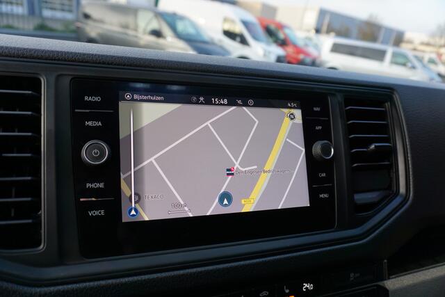 Volkswagen CRAFTER 35 180pk Automaat L3H2/L2H2 2x Schuifdeur Trekhaak Apple Carplay Navigatie Camera Cruise Control Stoelverwarming parkeersensoren