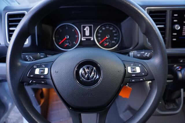 Volkswagen CRAFTER 35 140pk Automaat L3H3/L2H2 Apple Carplay Camera Navigatie ACC Cruise control Stoelverwarming LED