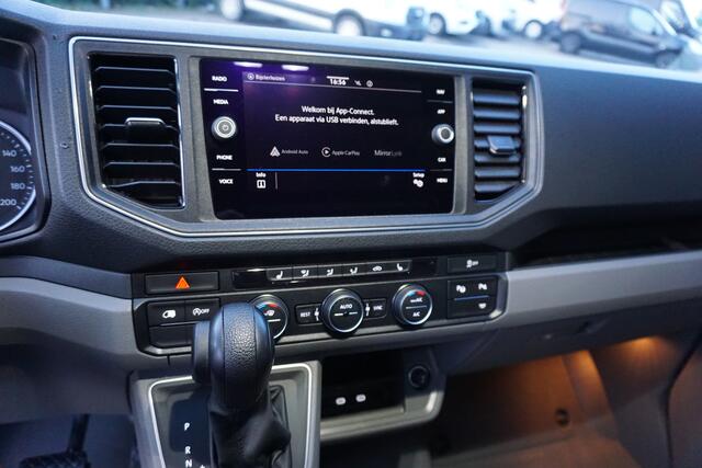 Volkswagen CRAFTER 35 140pk Automaat L3H3/L2H2 Apple Carplay Camera Navigatie ACC Cruise control Stoelverwarming LED