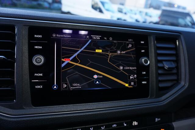 Volkswagen CRAFTER 35 140pk Automaat L3H3/L2H2 Apple Carplay Camera Navigatie ACC Cruise control Stoelverwarming LED