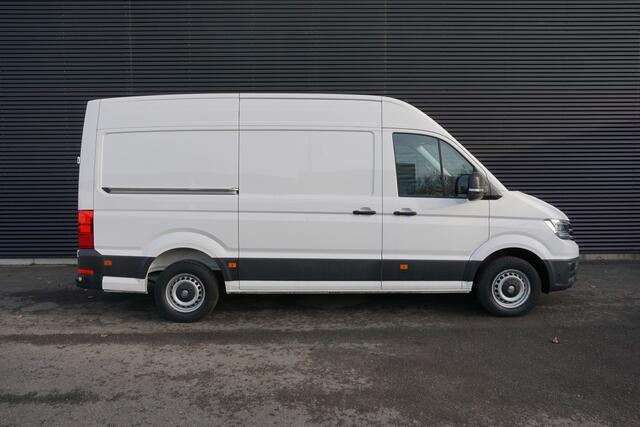 Volkswagen CRAFTER 35 140pk Automaat L3H3/L2H2 Apple Carplay Camera Navigatie ACC Cruise control Stoelverwarming LED