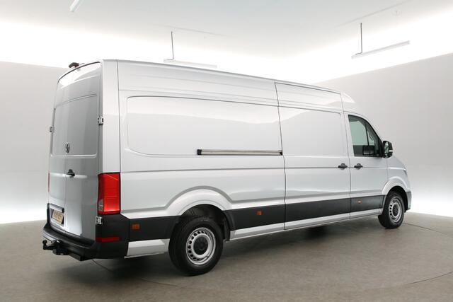 Volkswagen CRAFTER 35 2.0 TDI Highline 140PK L4H3 | 3000KG Trekgew. | Trekh. | Euro6 | Airco | Cruise | Carplay | Camera | 3-Zits | Parkeersens.