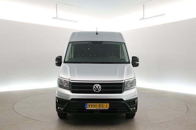 Volkswagen CRAFTER 35 2.0 TDI Highline 140PK L4H3 | 3000KG Trekgew. | Trekh. | Euro6 | Airco | Cruise | Carplay | Camera | 3-Zits | Parkeersens.