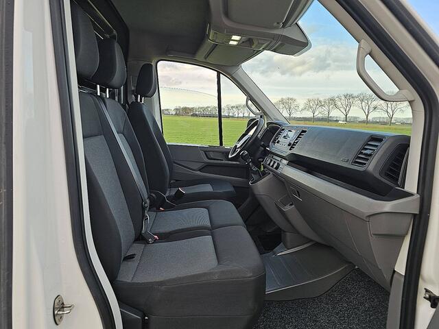 Volkswagen CRAFTER 30 2.0 TDI 102 L2H1 airco, trekhaak