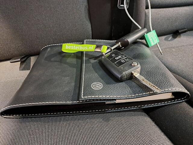 Volkswagen CRAFTER 30 2.0 TDI 102 L2H1 airco, trekhaak