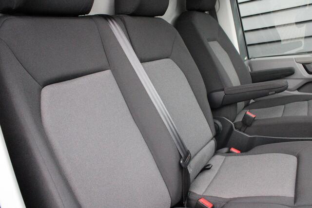 Volkswagen CRAFTER 30 2.0 TDI 140pk H6 L3H3 Highline Trekhaak Camera Led Stuurverwarming Navigatie