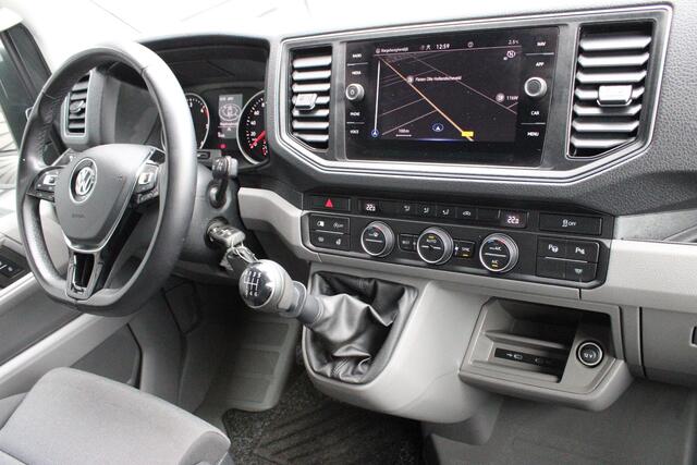 Volkswagen CRAFTER 30 2.0 TDI 140pk H6 L3H3 Highline Trekhaak Camera Led Stuurverwarming Navigatie