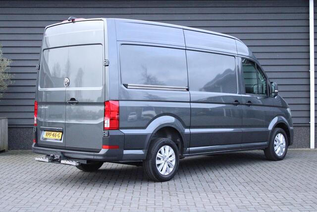 Volkswagen CRAFTER 30 2.0 TDI 140pk H6 L3H3 Highline Trekhaak Camera Led Stuurverwarming Navigatie