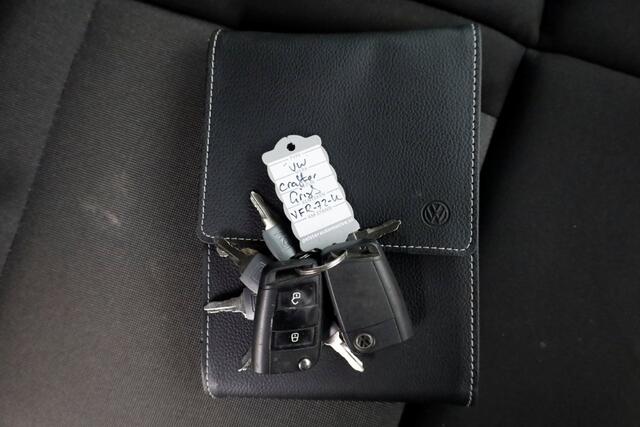 Volkswagen CRAFTER 50 2.0 TDI 177pk DSG-Automaat L2H1 Open Laadbak LED/Trekhaak 3500kg 04-2020