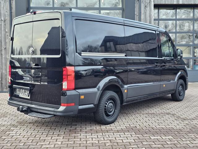 Volkswagen CRAFTER 35 2.0 TDI L3H2 177PK RWD Highline | 3500KG trekhgewicht | Cruise | App-connect | Navi | Stoelverwarming | Betimmering | Camera |
