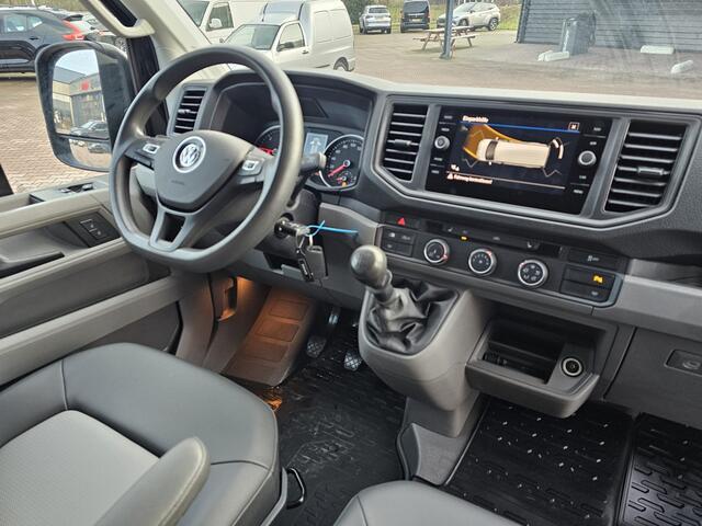Volkswagen CRAFTER 35 2.0 TDI L3H2 177PK RWD Highline | 3500KG trekhgewicht | Cruise | App-connect | Navi | Stoelverwarming | Betimmering | Camera |