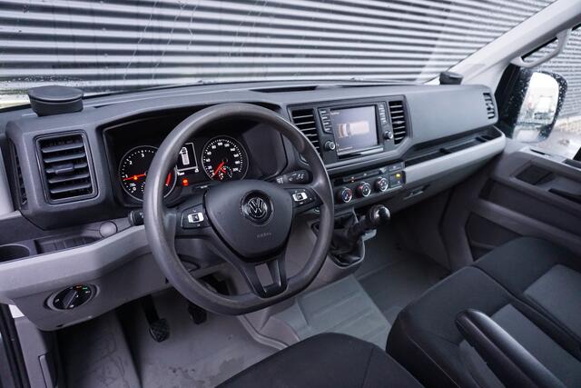 Volkswagen CRAFTER 35 140pk L4H3/L3H2 LED Trekhaak Camera Parkeersensoren Airco 3-Zits Euro6