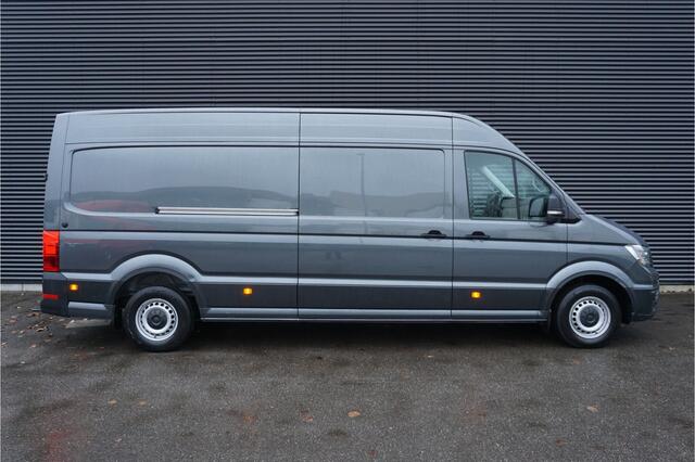 Volkswagen CRAFTER 35 140pk L4H3/L3H2 LED Trekhaak Camera Parkeersensoren Airco 3-Zits Euro6