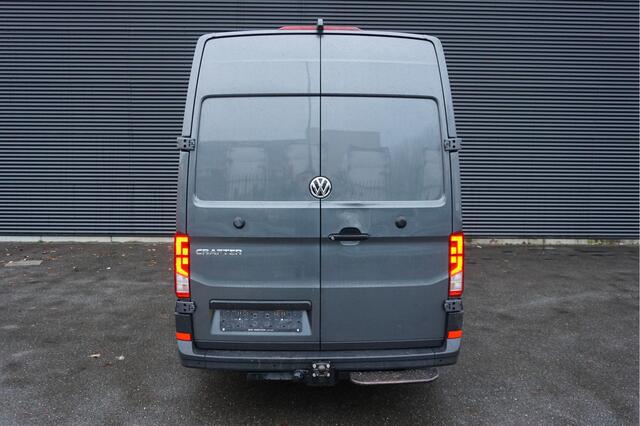 Volkswagen CRAFTER 35 140pk L4H3/L3H2 LED Trekhaak Camera Parkeersensoren Airco 3-Zits Euro6