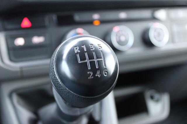 Volkswagen CRAFTER D.C. 35 2.0 TDI 140PK L3H2 |LED|TREKHAAK|CAMERA|APP-CONNECT|