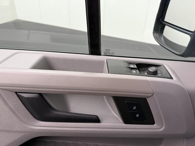 Volkswagen CRAFTER 2.0TDI 140PK Automaat L3H3 | Laadklep | Laadlift | Camera | Airco | Cruise