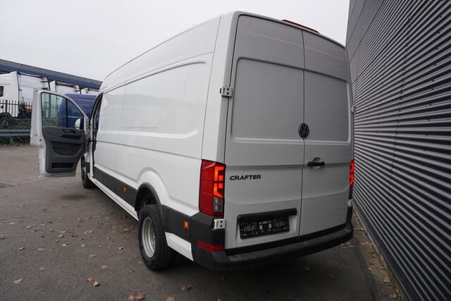 Volkswagen CRAFTER 50 180pk Dubbellucht L4H3/L3H2 Cruise control Parkeersensoren 3500kg trekgewicht Airco 3-Zits Euro6