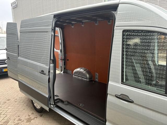 Volkswagen CRAFTER 35 2.0 TDI 140 PK Automaat L3H3 Highline inclusief laadruimtebetimmering